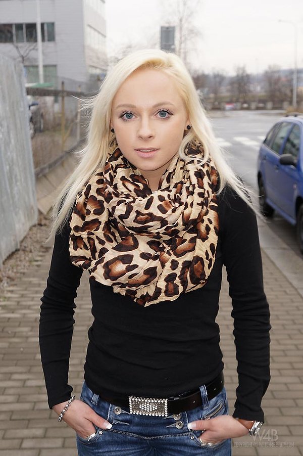 Жанна, 18 лет, 1 размер груди